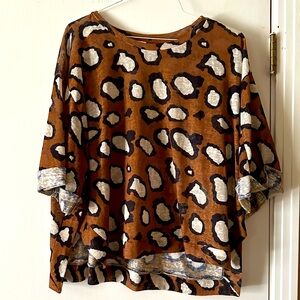 UMGEE-  Leopard Print Women's Top XL